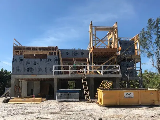 Building of the Sanibel TENNIS HOUSE 